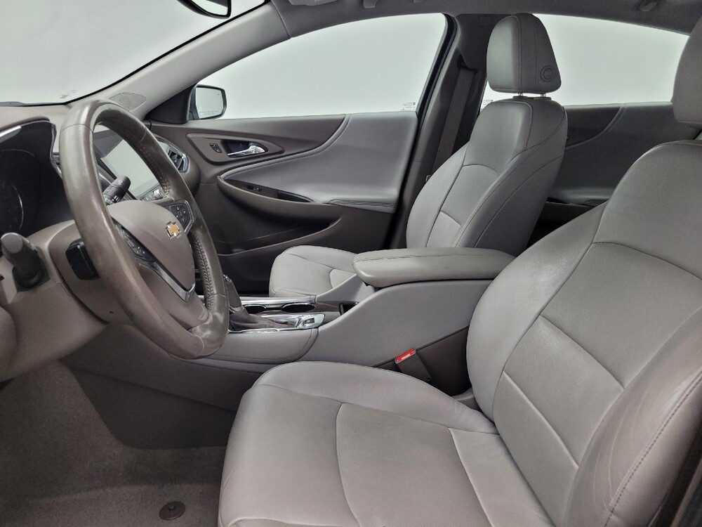 2019 Chevrolet Malibu in Memphis, TN 38115 - 18136199 17