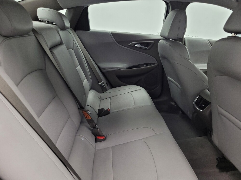 2019 Chevrolet Malibu in Memphis, TN 38115 - 18136199 19