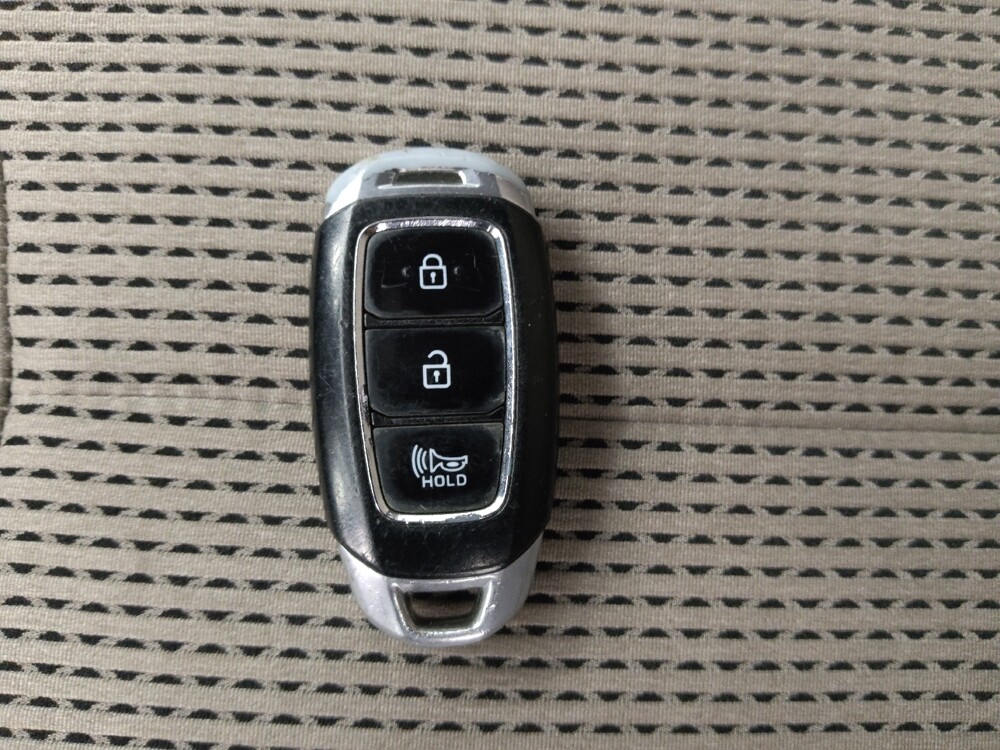 2020 Hyundai Santa Fe in Madison, TN 37115 - 18136213 32