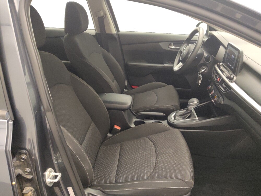 2021 Kia Forte in Houston, TX 77074 - 18136223 21