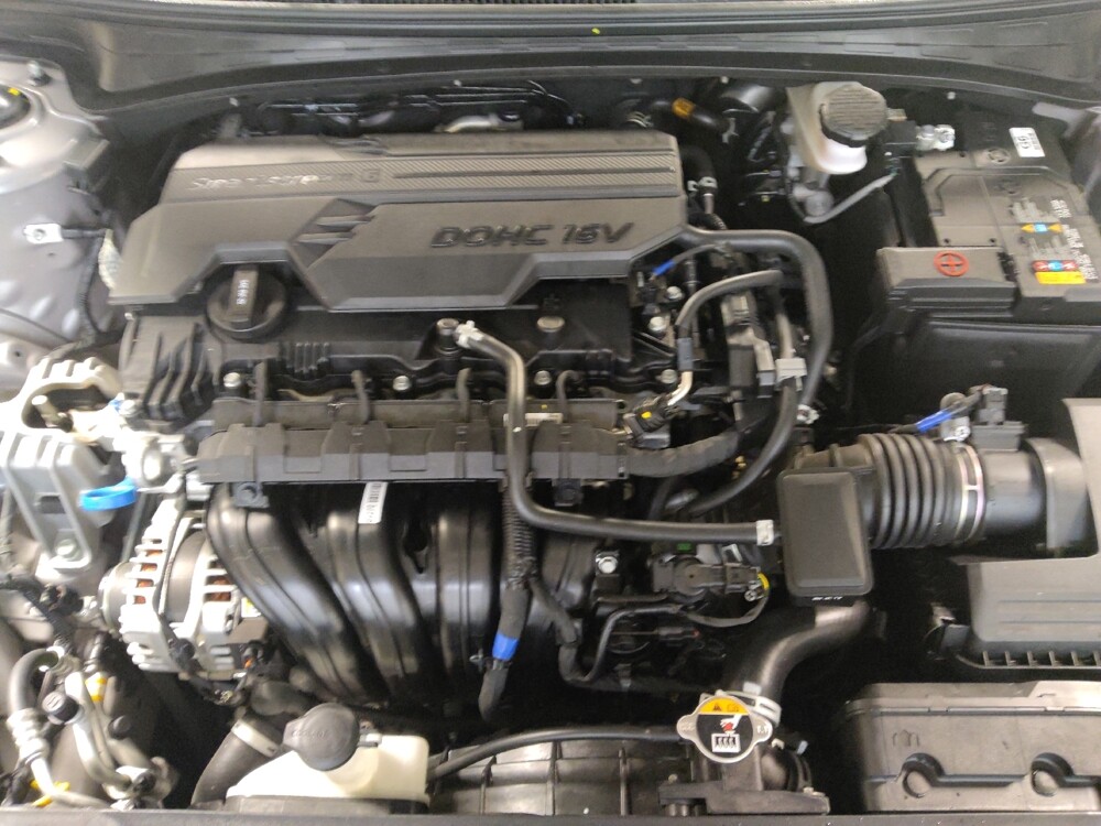 2025 Hyundai Elantra in Houston, TX 77060 - 18136224 30