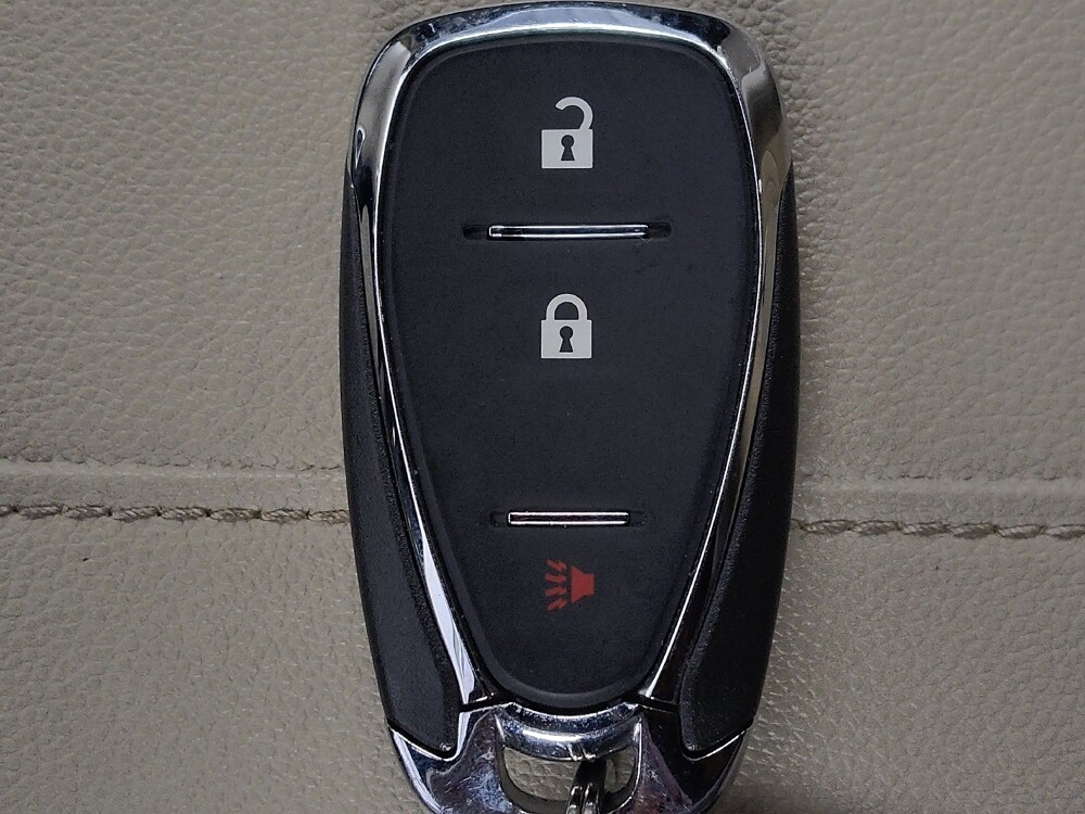 2022 Chevrolet Traverse in Houston, TX 77060 - 18136232 32