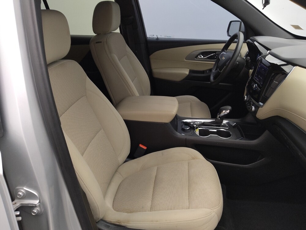 2022 Chevrolet Traverse in Houston, TX 77060 - 18136232 21