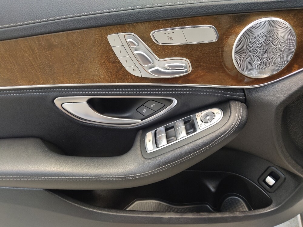 2015 Mercedes-Benz C 300 in Fairfield, OH 45014 - 18136237 27