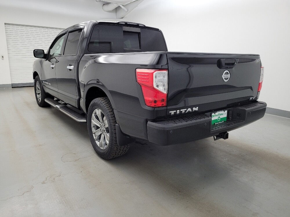 2018 Nissan Titan in Fairfield, OH 45014 - 18136243 5
