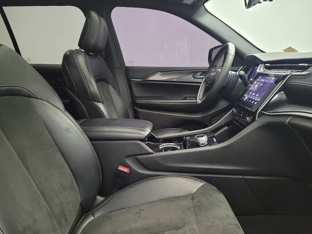 2023 Jeep Grand Cherokee in Miamisburg, OH 45342 - 18136246 21