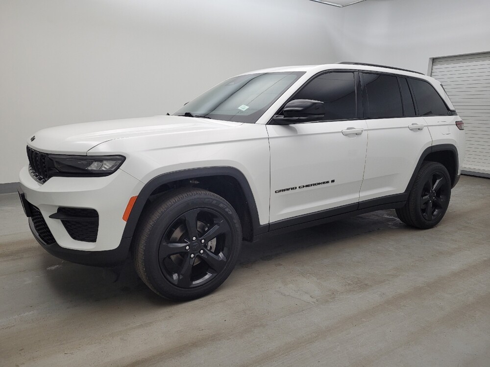 2023 Jeep Grand Cherokee in Miamisburg, OH 45342 - 18136246 2
