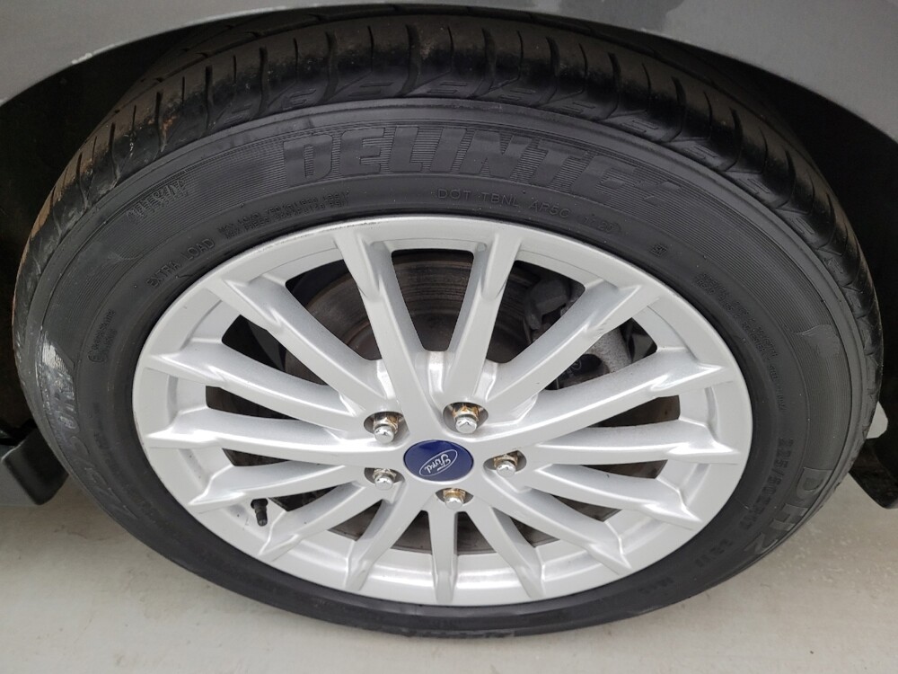 2015 Ford C-MAX in Louisville, KY 40258 - 18136247 31