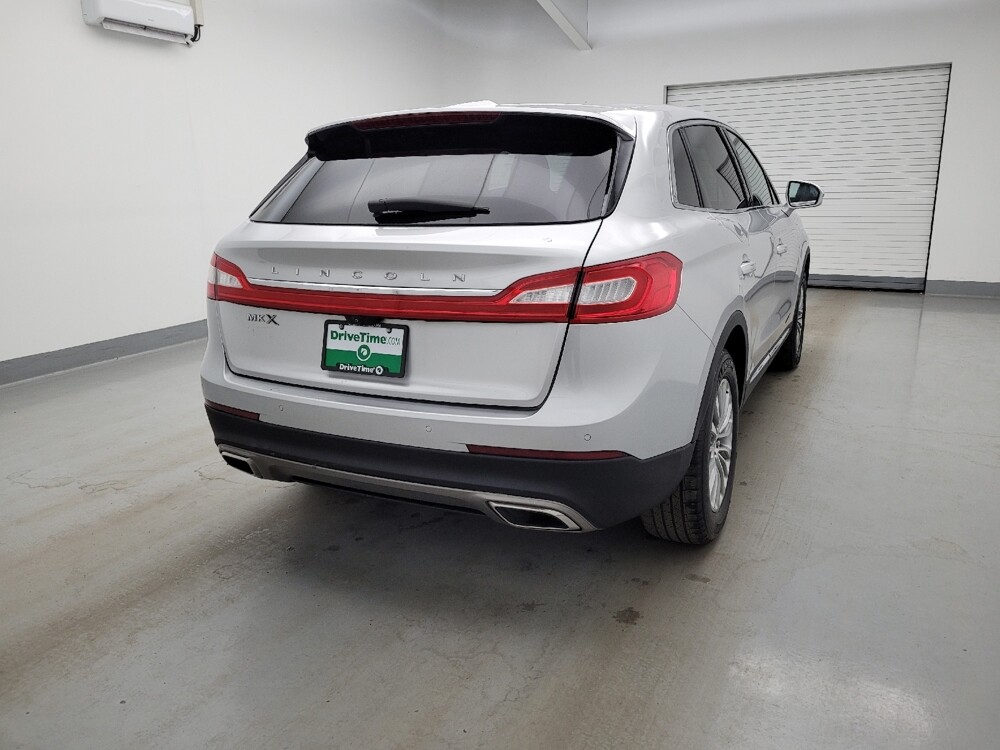 2017 Lincoln MKX in Fairfield, OH 45014 - 18136252 7