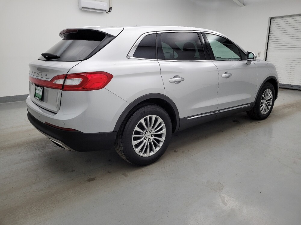 2017 Lincoln MKX in Fairfield, OH 45014 - 18136252 10