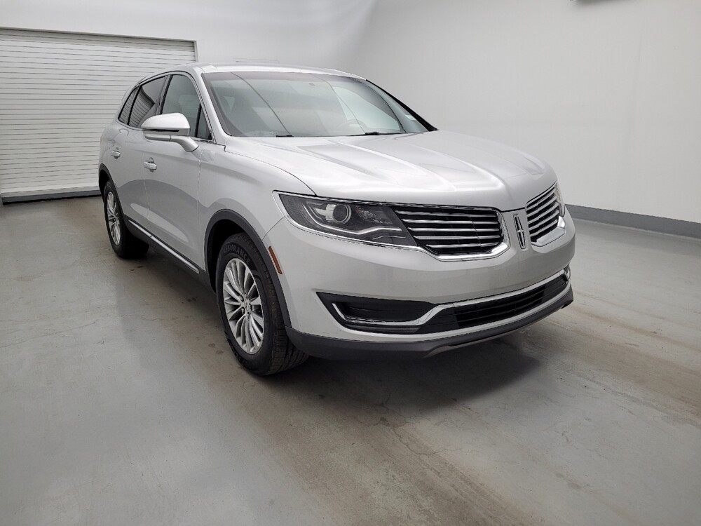 2017 Lincoln MKX in Fairfield, OH 45014 - 18136252 13
