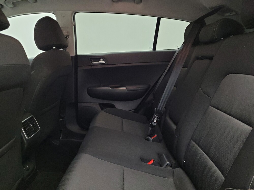 2019 Kia Sportage in Fairfield, OH 45014 - 18136255 18