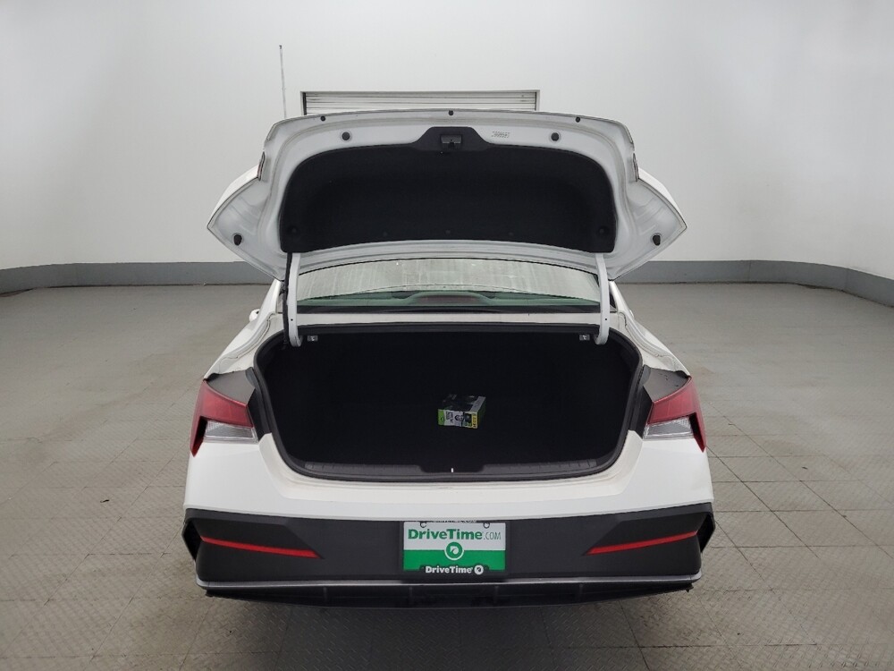 2024 Hyundai Elantra in Owings Mills, MD 21117 - 18136262 29
