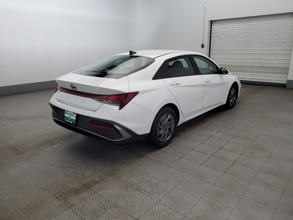 2024 Hyundai Elantra in Owings Mills, MD 21117 - 18136262 9