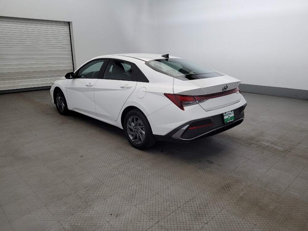 2024 Hyundai Elantra in Owings Mills, MD 21117 - 18136262 5