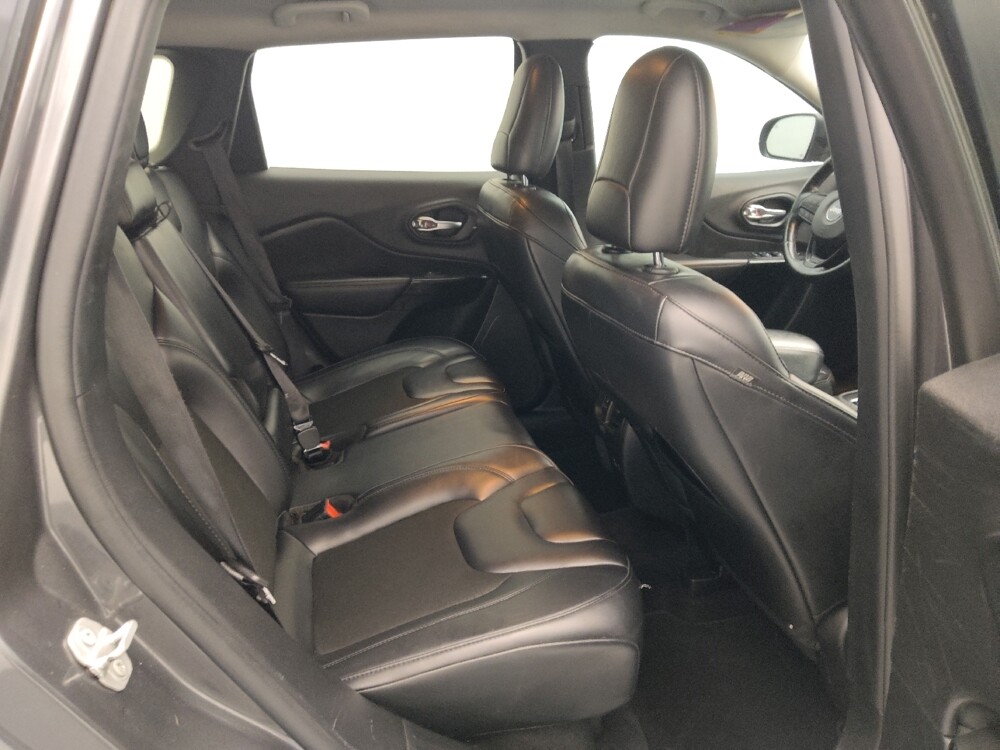 2021 Jeep Cherokee in Independence, MO 64055 - 18136275 19