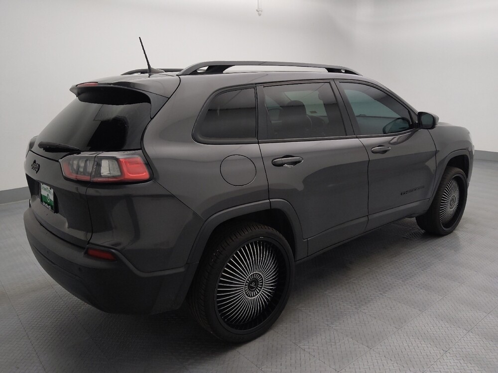 2021 Jeep Cherokee in Independence, MO 64055 - 18136275 10