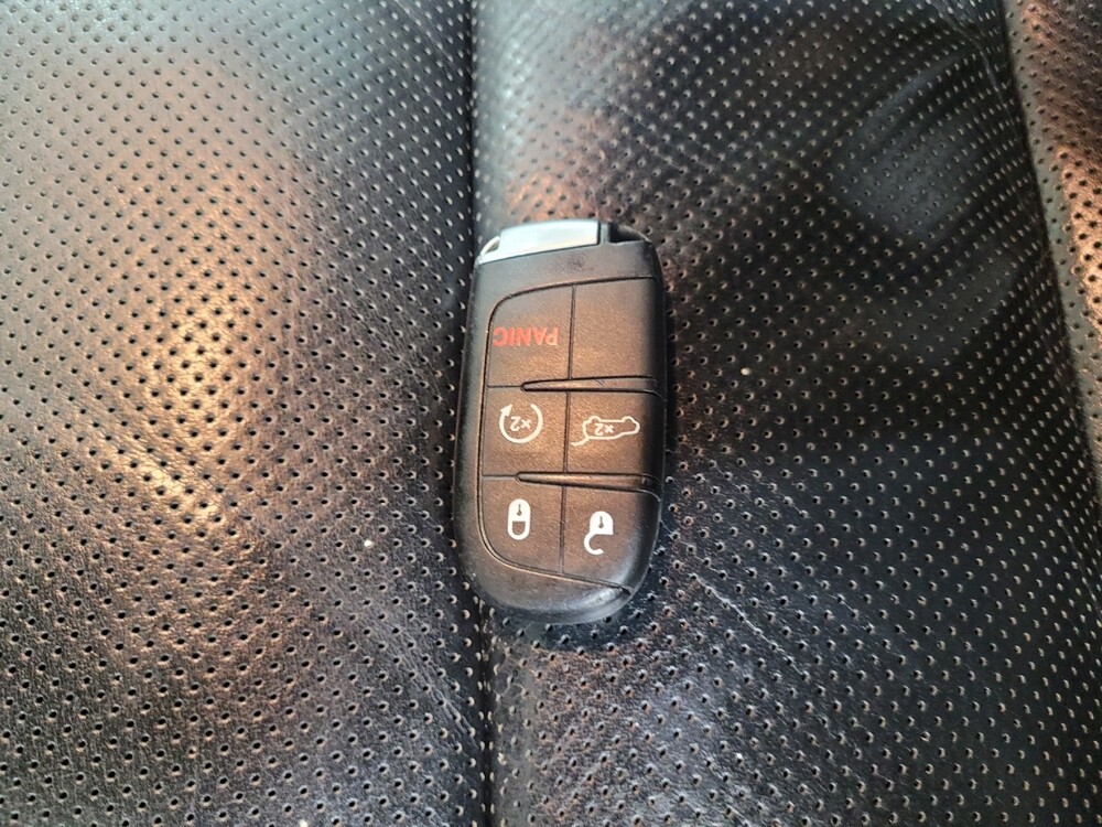 2021 Jeep Grand Cherokee in St. Louis, MO 63125 - 18136276 32