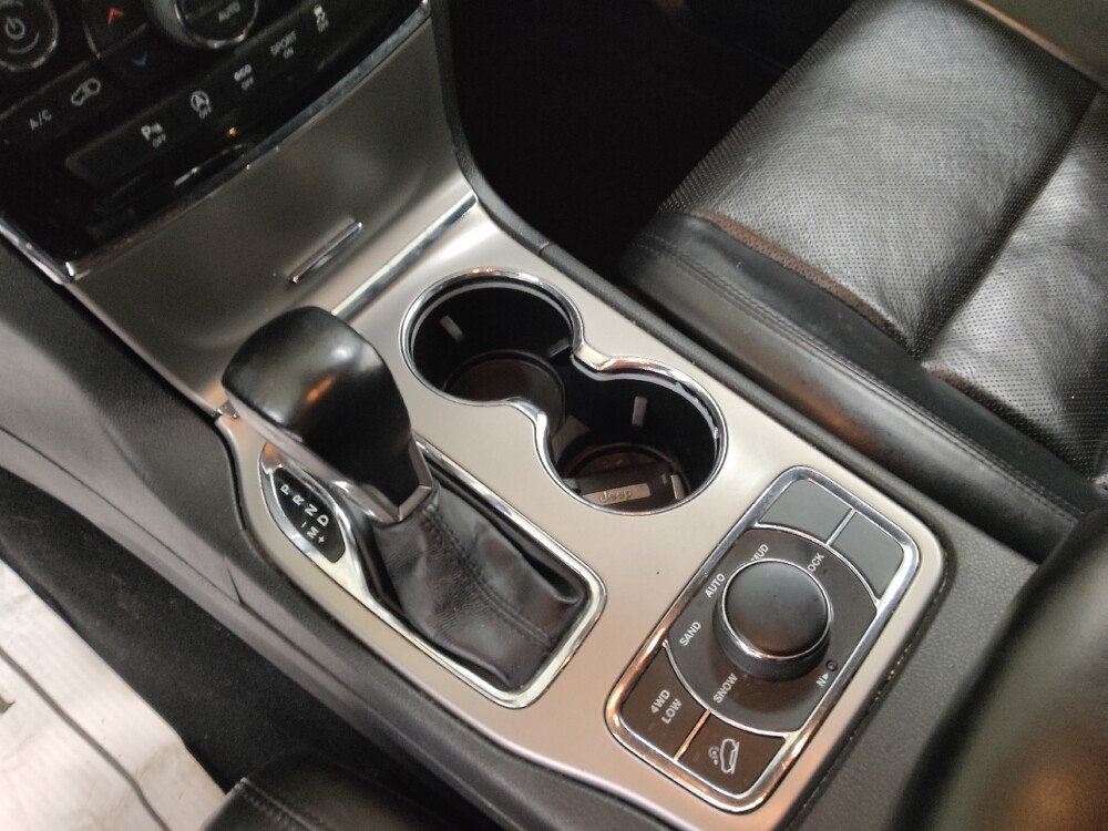 2021 Jeep Grand Cherokee in St. Louis, MO 63125 - 18136276 26