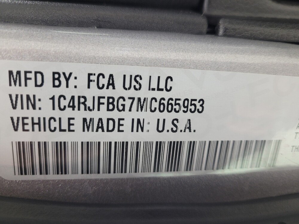 2021 Jeep Grand Cherokee in St. Louis, MO 63125 - 18136276 33