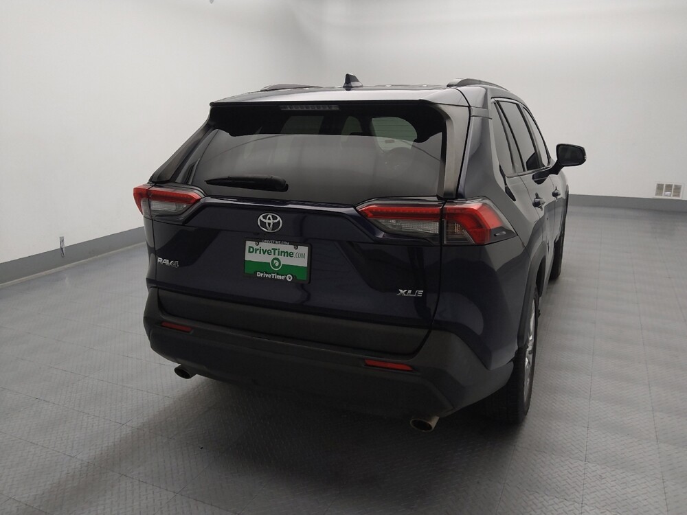2019 Toyota RAV4 in Independence, MO 64055 - 18136277 7