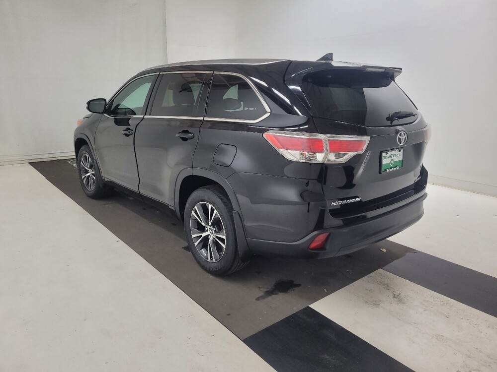 2016 Toyota Highlander in St. Louis, MO 63136 - 18136278 5