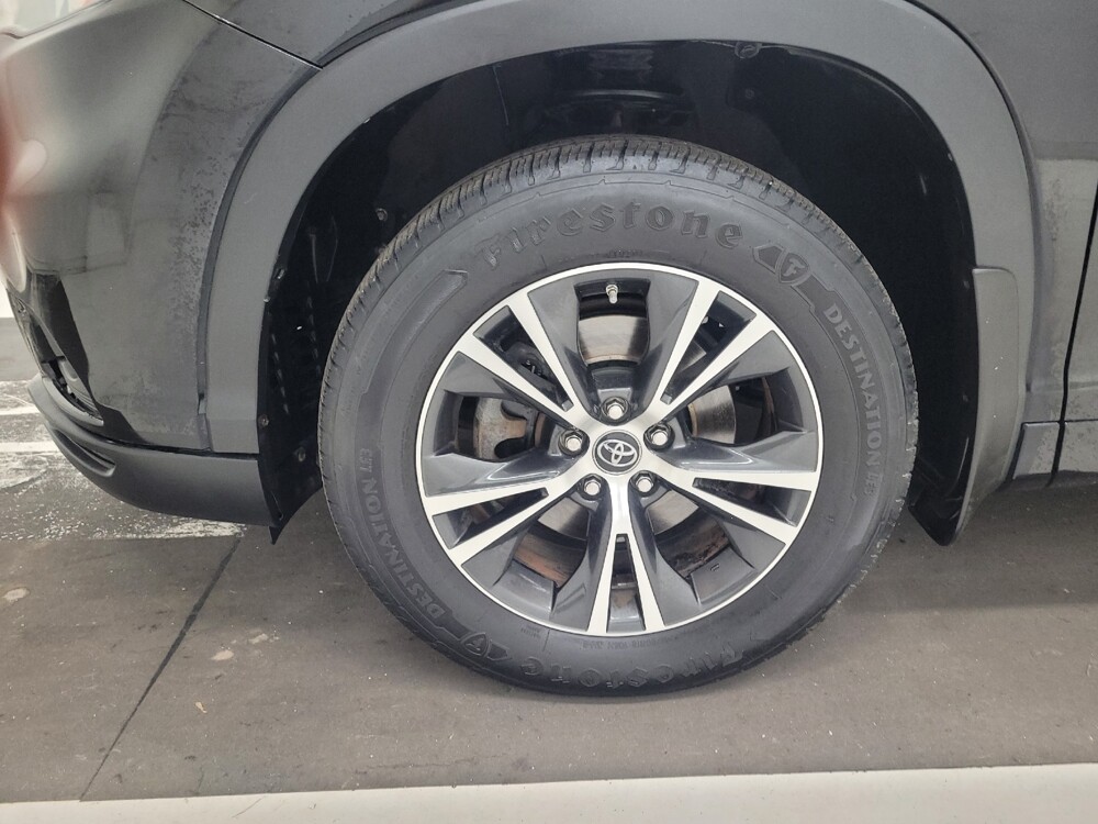 2016 Toyota Highlander in St. Louis, MO 63136 - 18136278 31