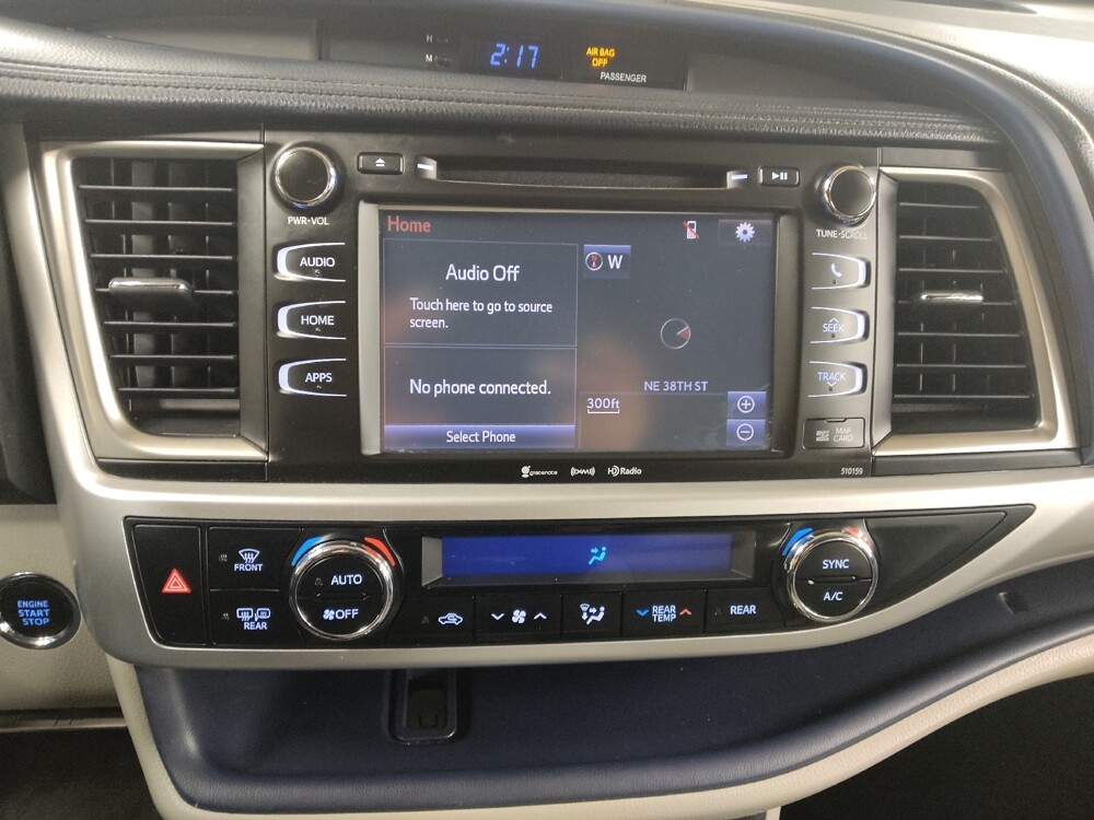2016 Toyota Highlander in St. Louis, MO 63136 - 18136278 25