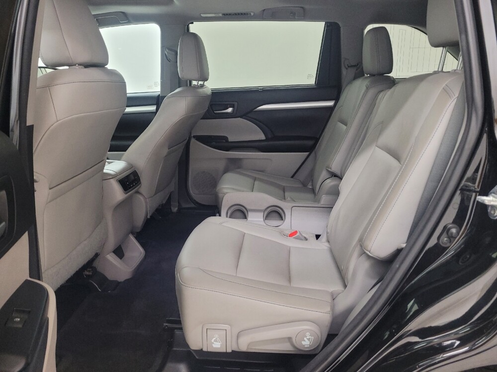 2016 Toyota Highlander in St. Louis, MO 63136 - 18136278 18