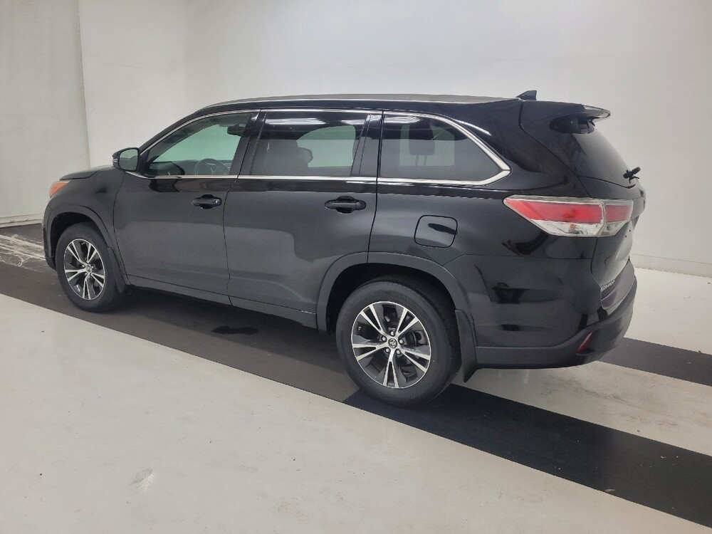 2016 Toyota Highlander in St. Louis, MO 63136 - 18136278 3