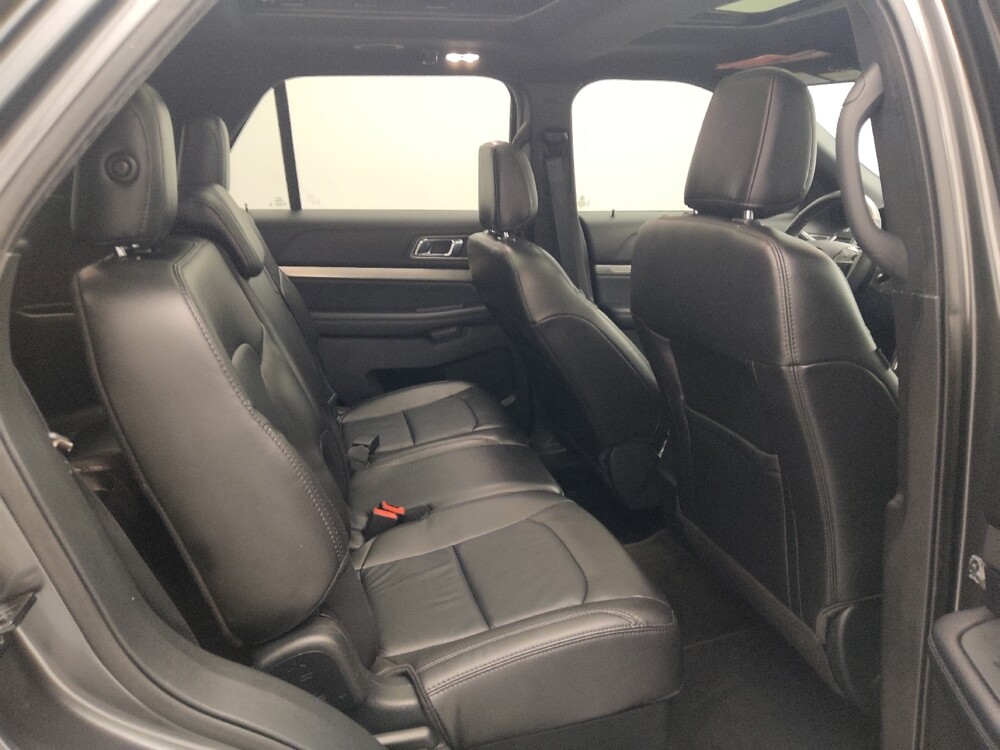 2018 Ford Explorer in Springfield, MO 65807 - 18136279 19