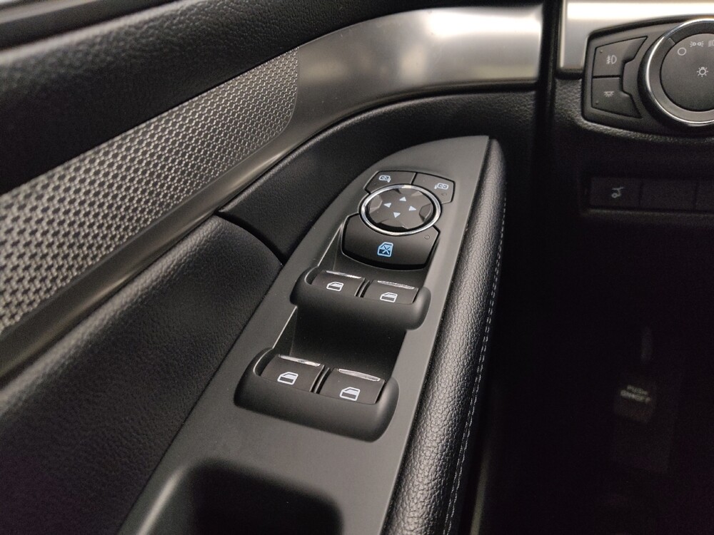 2018 Ford Explorer in Springfield, MO 65807 - 18136279 27