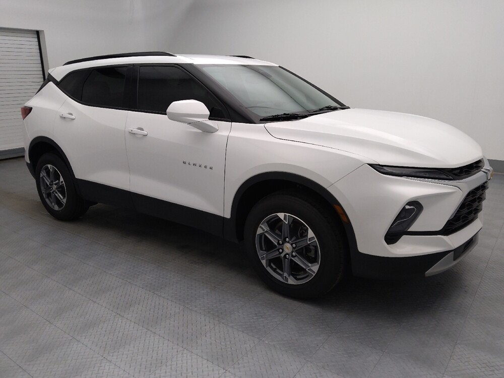 2024 Chevrolet Blazer in Springfield, MO 65807 - 18136280 11