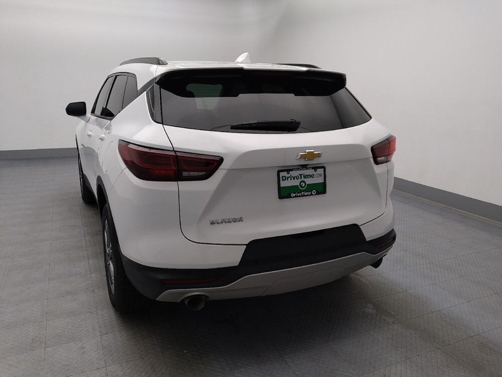 2024 Chevrolet Blazer in Springfield, MO 65807 - 18136280 6