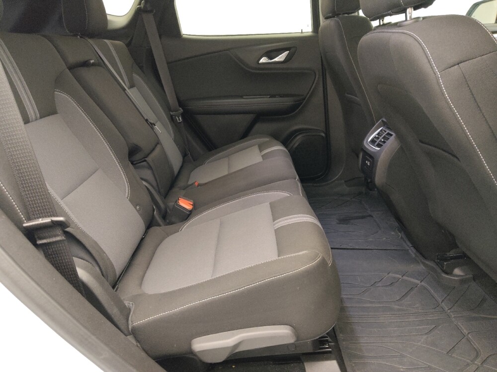 2024 Chevrolet Blazer in Springfield, MO 65807 - 18136280 19