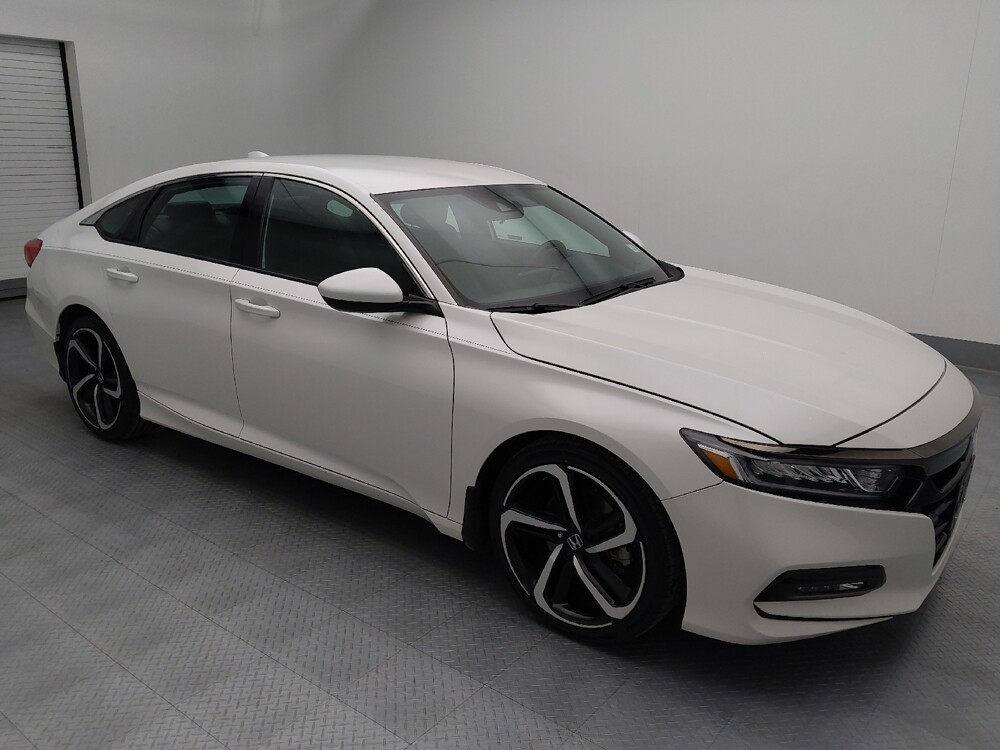 2020 Honda Accord in Gladstone, MO 64118 - 18136281 11