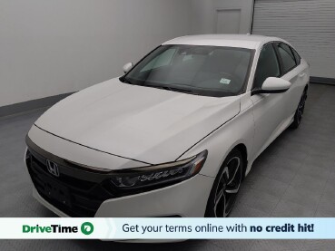 2020 Honda Accord in Gladstone, MO 64118
