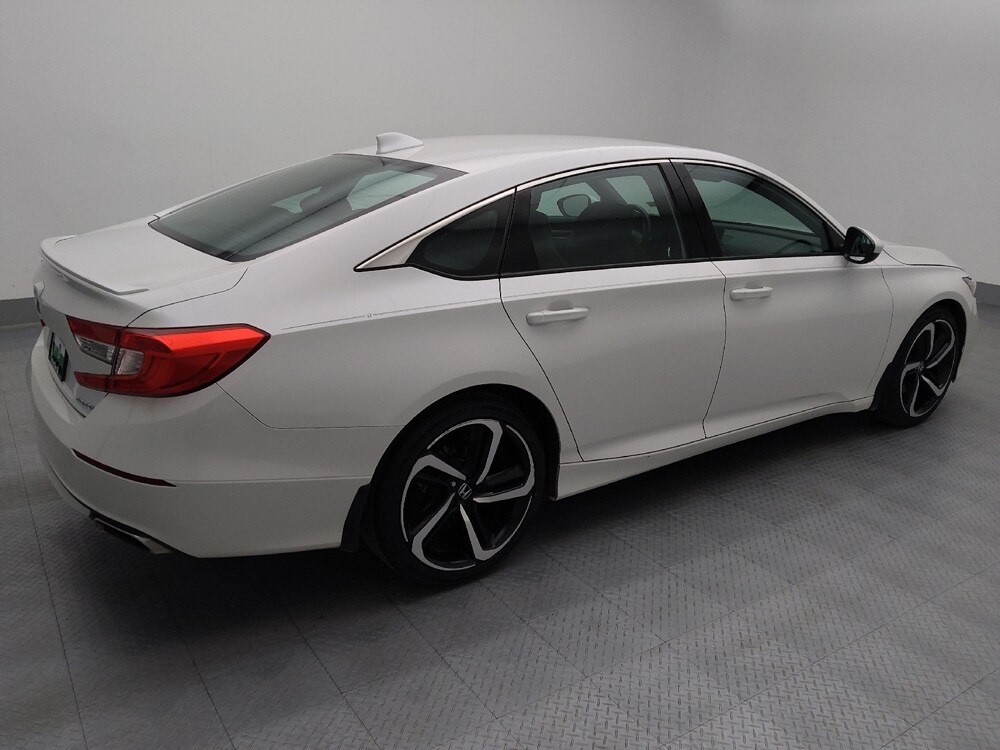 2020 Honda Accord in Gladstone, MO 64118 - 18136281 10