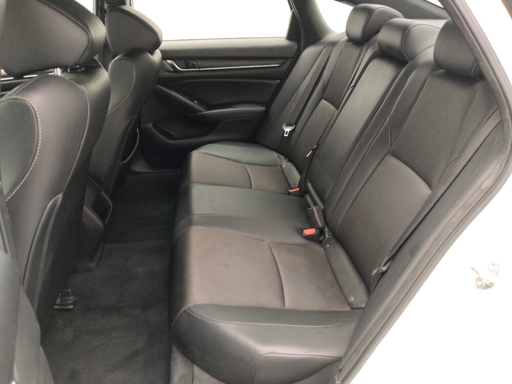 2020 Honda Accord in Gladstone, MO 64118 - 18136281 18