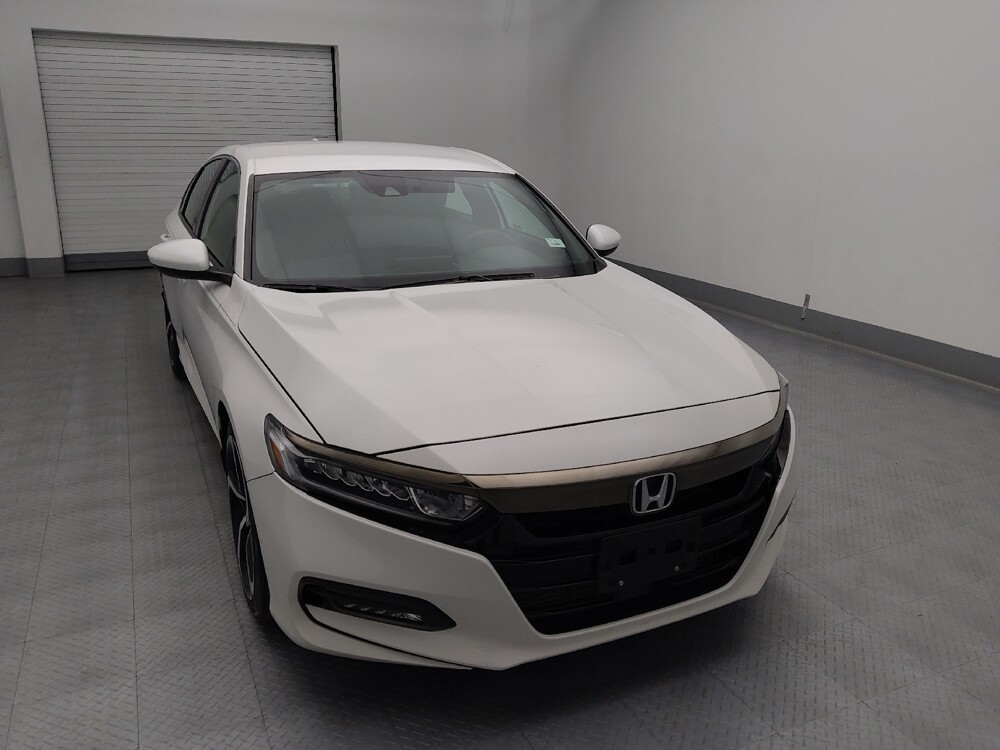 2020 Honda Accord in Gladstone, MO 64118 - 18136281 14