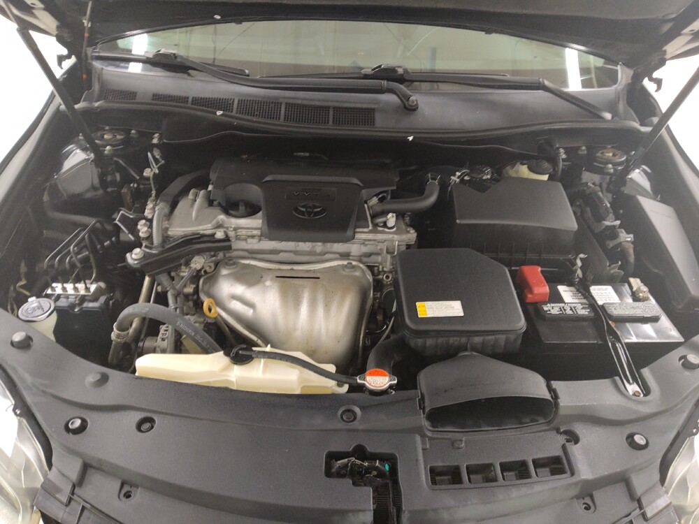 2016 Toyota Camry in St. Louis, MO 63136 - 18136285 30