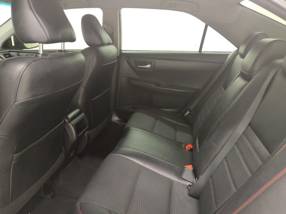 2016 Toyota Camry in St. Louis, MO 63136 - 18136285 18