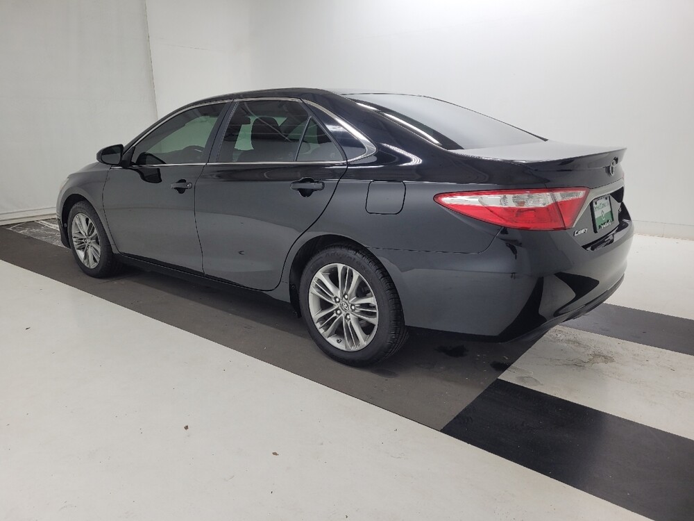 2016 Toyota Camry in St. Louis, MO 63136 - 18136285 3