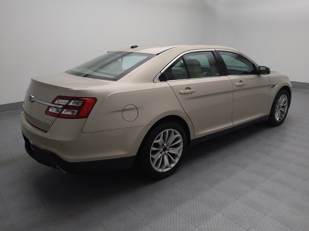 2018 Ford Taurus in Independence, MO 64055 - 18136286 10