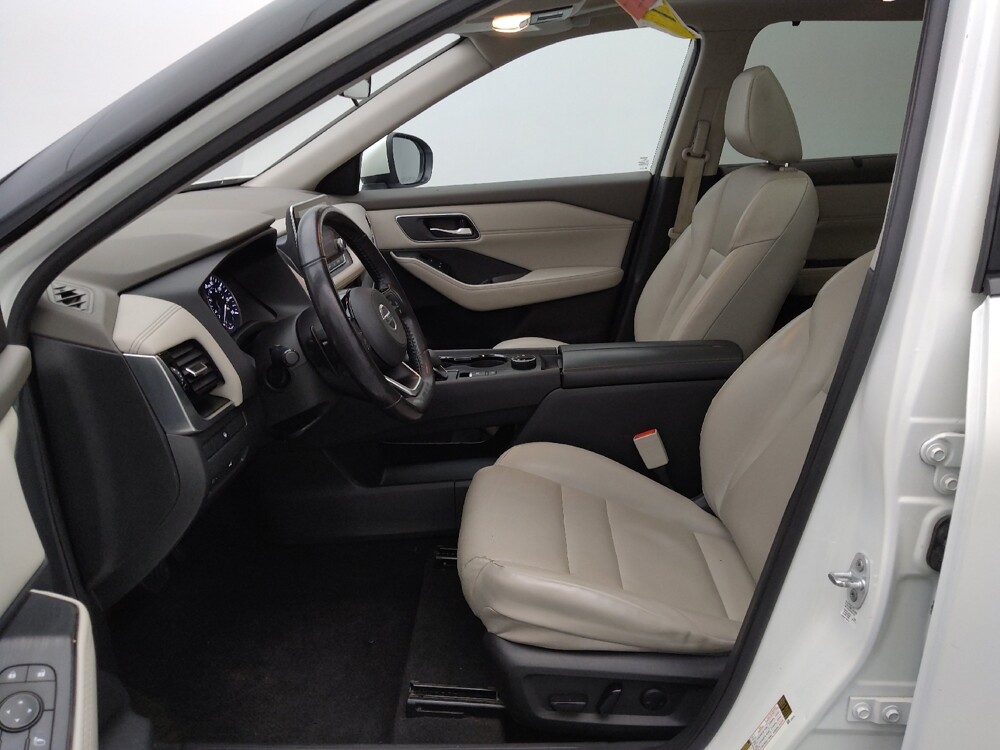 2021 Nissan Rogue in Independence, MO 64055 - 18136290 17