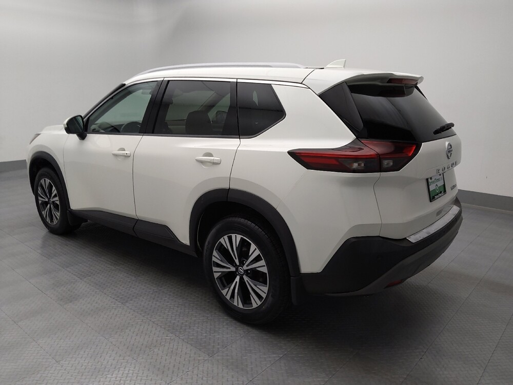 2021 Nissan Rogue in Independence, MO 64055 - 18136290 3