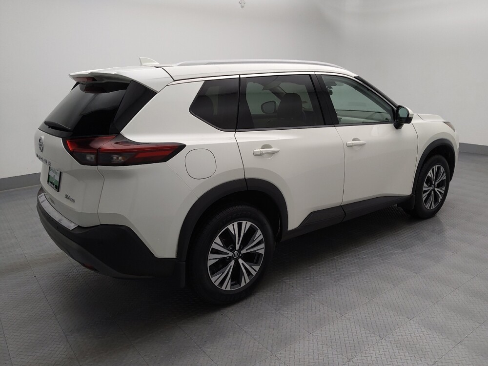 2021 Nissan Rogue in Independence, MO 64055 - 18136290 10