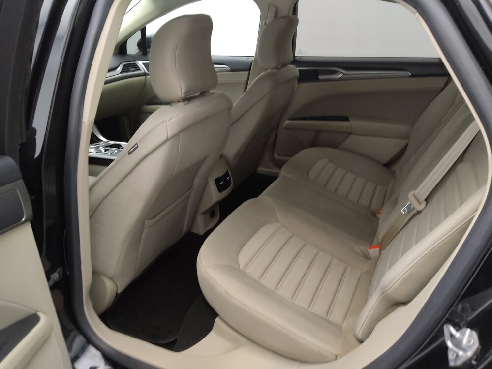 2019 Ford Fusion in Springfield, MO 65807 - 18136291 18