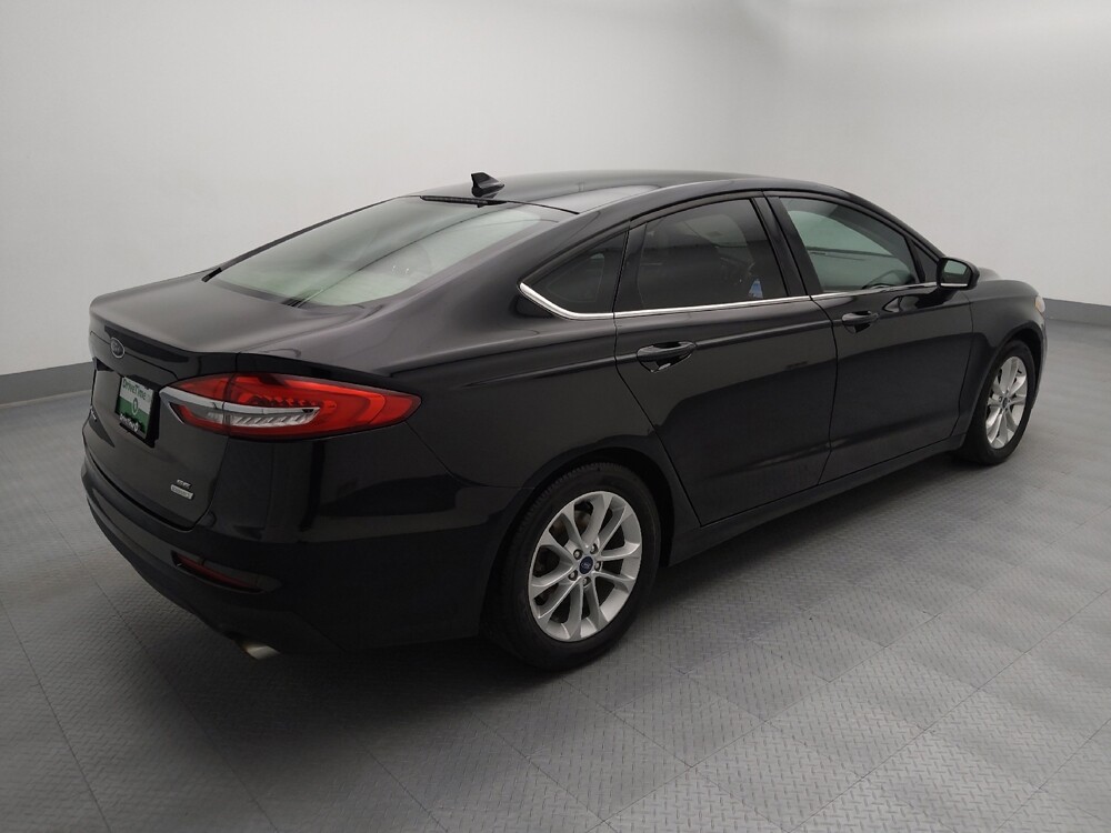 2019 Ford Fusion in Springfield, MO 65807 - 18136291 10