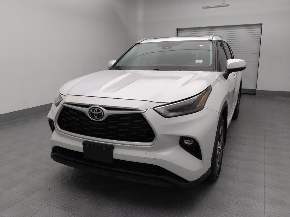 2022 Toyota Highlander in St. Louis, MO 63136 - 18136293 15